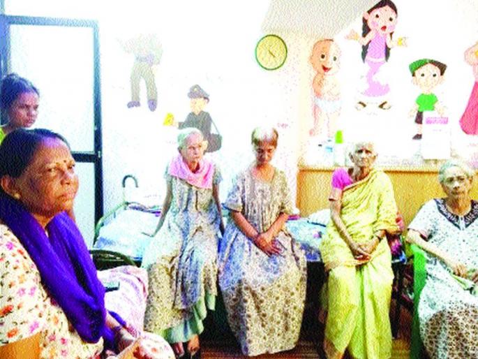 Vernal center for the rights of senior citizens in Dombivli | डोंबिवलीमध्ये ज्येष्ठांना मिळाले हक्काचे विरंगुळा केंद्र Vernal center for the rights of senior citizens in Dombivli | डोंबिवलीमध्ये ज्येष्ठांना मिळाले हक्काचे विरंगुळा केंद्र