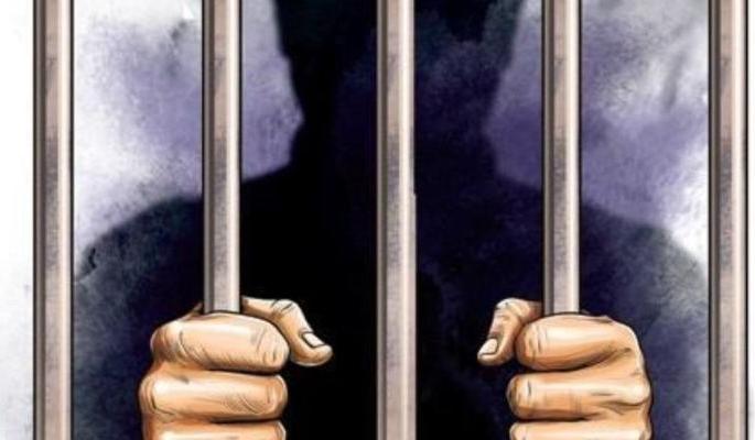 Nephew sentenced to five years in prison for assaulting uncle | काकावर प्राणघातक हल्ला करणाऱ्या पुतण्यास पाच वर्षांचा कारावास Nephew sentenced to five years in prison for assaulting uncle | काकावर प्राणघातक हल्ला करणाऱ्या पुतण्यास पाच वर्षांचा कारावास