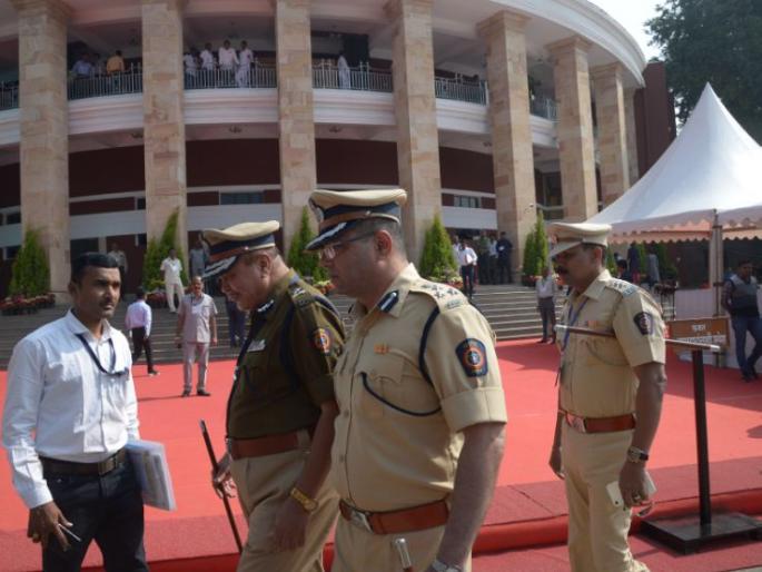 Winter session expense is Rs 6500 per second | हिवाळी अधिवेशनाचा प्रत्येक सेकंदाचा खर्च ६५०० रुपये Winter session expense is Rs 6500 per second | हिवाळी अधिवेशनाचा प्रत्येक सेकंदाचा खर्च ६५०० रुपये