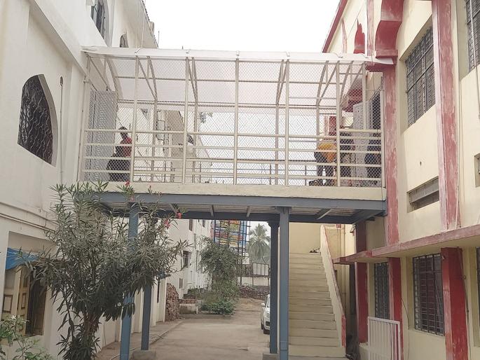 Varad Ganesha, Shri Ram temple connected by 25 feet long bridge in Chhatrapati Sambhajinagar; Joy among devotees | अनोखी भक्ती! छत्रपती संभाजीनगरात वरद गणेश, श्रीराम मंदिर जोडले २५ फुट लांब सेतूने Varad Ganesha, Shri Ram temple connected by 25 feet long bridge in Chhatrapati Sambhajinagar; Joy among devotees | अनोखी भक्ती! छत्रपती संभाजीनगरात वरद गणेश, श्रीराम मंदिर जोडले २५ फुट लांब सेतूने