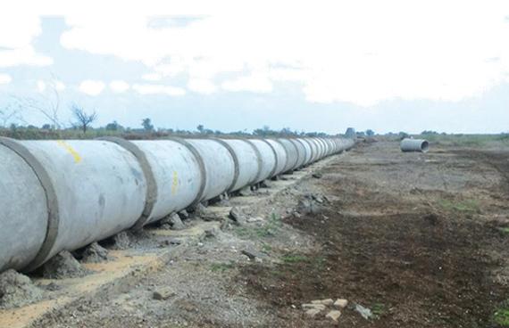 Farmers affected by parallel pipeline work will get compensation | समांतर पाईपलाईनच्या कामात बाधित शेतकºयांना नुकसानभरपाई मिळणार