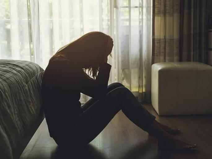 Ahmadabad woman demand sex celibate husband, Thrashed by in-laws | संन्यासी पतीने पत्नीची शारीरिक सुखाची मागणी धुडकावली आणि मग... Ahmadabad woman demand sex celibate husband, Thrashed by in-laws | संन्यासी पतीने पत्नीची शारीरिक सुखाची मागणी धुडकावली आणि मग...