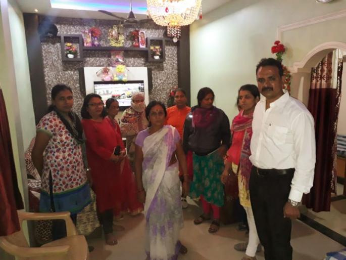 Raid on the sex racket in Nagpur's Naganvan | नागपुरातील नंदनवनमध्ये कुंटणखान्यावर छापा Raid on the sex racket in Nagpur's Naganvan | नागपुरातील नंदनवनमध्ये कुंटणखान्यावर छापा