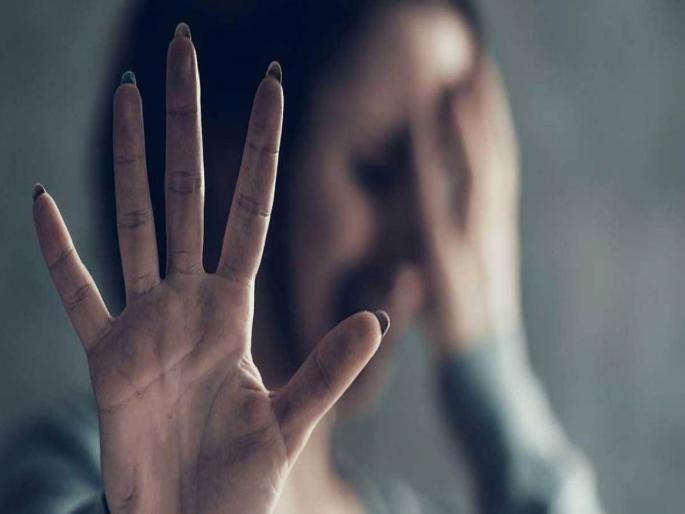sexual assault woman in moving car in bengaluru | धक्कादायक! पार्कमधून महिलेला कारमध्ये बसवले, रात्रभर सामुहिक बलात्कार, चार नराधमांना अटक sexual assault woman in moving car in bengaluru | धक्कादायक! पार्कमधून महिलेला कारमध्ये बसवले, रात्रभर सामुहिक बलात्कार, चार नराधमांना अटक