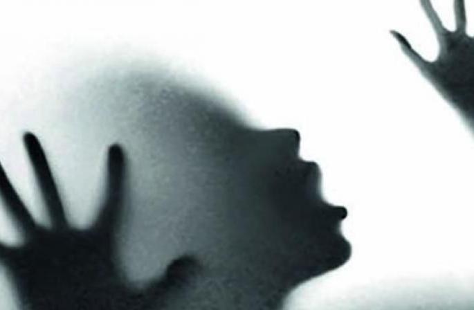 young girls being more harassed | किशोरवयीन मुलींचे आमिषाला बळी पडण्याचे प्रमाण अधिक