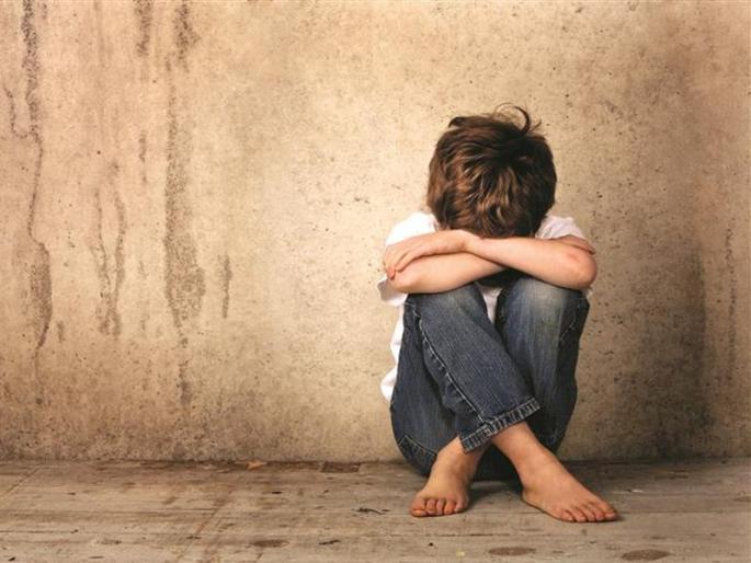 Seven years in prison for abusing a child in Bhoom | बालकावर अत्याचार करणाऱ्या तरुणास सात वर्षे कैद Seven years in prison for abusing a child in Bhoom | बालकावर अत्याचार करणाऱ्या तरुणास सात वर्षे कैद