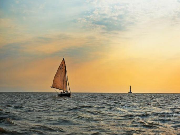 That boat does not belong to Pakistan, it belongs to India; Disclosure on boat caught near ONGC | ती बोट पाकिस्तानची नाही, भारताचीच; ओएनजीसीजवळ पकडलेल्या बोटीवर खुलासा That boat does not belong to Pakistan, it belongs to India; Disclosure on boat caught near ONGC | ती बोट पाकिस्तानची नाही, भारताचीच; ओएनजीसीजवळ पकडलेल्या बोटीवर खुलासा