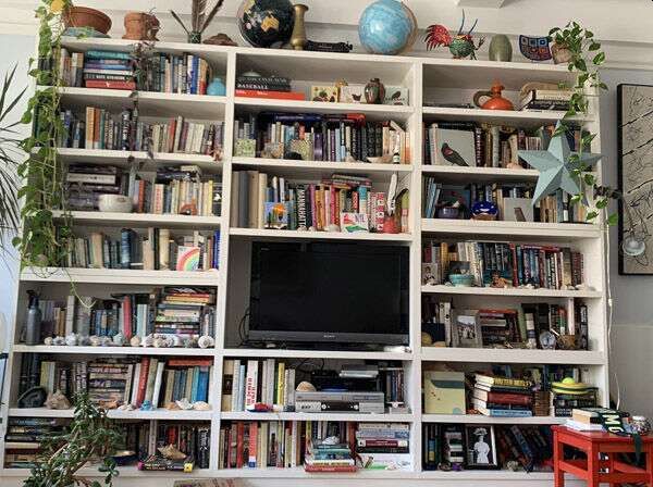 Unlock 1 Challenge! Find the cat in this photo; powerful man's tired | Unlock 1 चॅलेंज! या फोटोमधील 'मनीमाऊ'ला शोधून दाखवा; भलेभले थकले Unlock 1 Challenge! Find the cat in this photo; powerful man's tired | Unlock 1 चॅलेंज! या फोटोमधील 'मनीमाऊ'ला शोधून दाखवा; भलेभले थकले