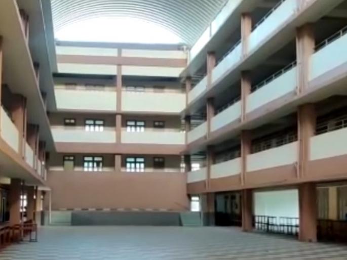 One month basic salary paid by Vasai Revenue Department for covid Care Center in rural Vasai | ग्रामीण वसईच्या कोविड केअर सेंटरसाठी वसई महसूल विभागाने दिले एक महिन्याचे मूळ वेतन One month basic salary paid by Vasai Revenue Department for covid Care Center in rural Vasai | ग्रामीण वसईच्या कोविड केअर सेंटरसाठी वसई महसूल विभागाने दिले एक महिन्याचे मूळ वेतन