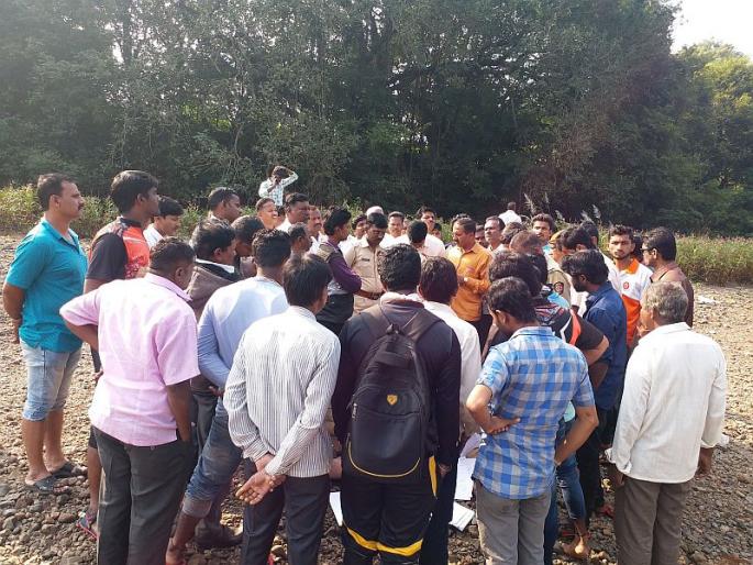 body found on the riverbank, refused to take the body by relatives in patan | नदीपात्रात वाहून गेलेल्या क्षितिजाचा मृतदेह सापडला मृतदेह ताब्यात घेण्यास नकार body found on the riverbank, refused to take the body by relatives in patan | नदीपात्रात वाहून गेलेल्या क्षितिजाचा मृतदेह सापडला मृतदेह ताब्यात घेण्यास नकार