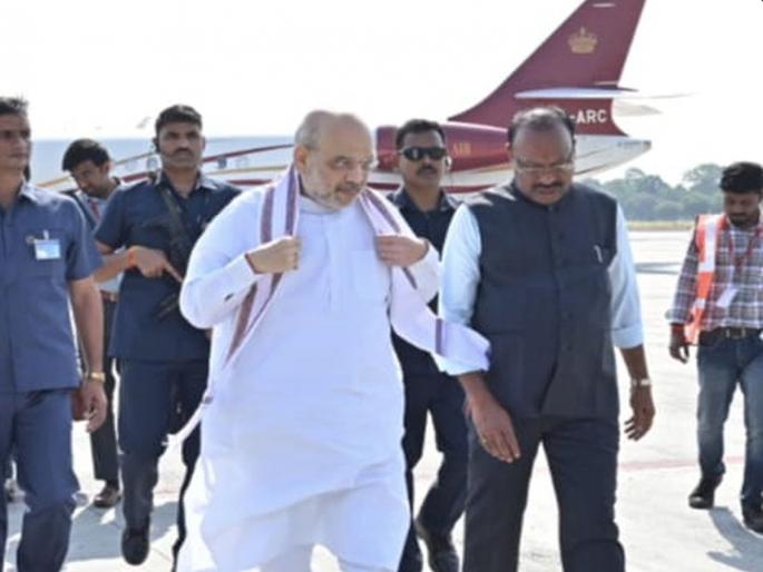 Welcome by Home Minister Shah Nagpur and State President | गृहमंत्री शाह नागपुरात अन प्रदेशाध्यक्षांकडून स्वागत Welcome by Home Minister Shah Nagpur and State President | गृहमंत्री शाह नागपुरात अन प्रदेशाध्यक्षांकडून स्वागत