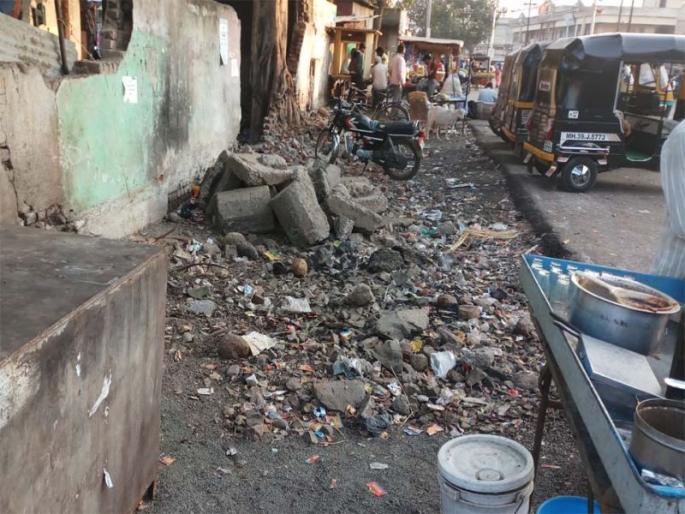 The need for measures to be taken at the encroachment site: Shahada Municipality | अतिक्रमण काढलेल्या जागेवर उपाययोजनांची गरज : शहादा पालिका The need for measures to be taken at the encroachment site: Shahada Municipality | अतिक्रमण काढलेल्या जागेवर उपाययोजनांची गरज : शहादा पालिका