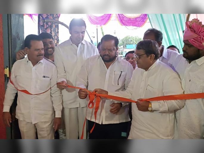 Shiv Sena Rebel MLA Shahaji Bapu Patil gives offer to Anand Rao Nana to join their Shinde Fadnavis Government | शहाजीबापू म्हणतात, 'आनंदरावनाना' तुम्ही आमच्याकडे या! Shiv Sena Rebel MLA Shahaji Bapu Patil gives offer to Anand Rao Nana to join their Shinde Fadnavis Government | शहाजीबापू म्हणतात, 'आनंदरावनाना' तुम्ही आमच्याकडे या!