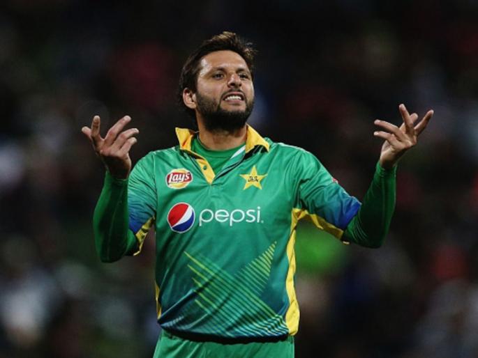 Former Pakistan spinner Danish Kaneria making sensational revelations, say Shahid Afridi conspired against him for being a Hindu  | Shahid Afridi vs Danish Kaneria : शाहिद आफ्रिदीने पाकिस्तान संघातील हिंदू खेळाडू विरोधात रचले 'कट'कारस्थान; माजी खेळाडूच्या दाव्याने खळबळ!