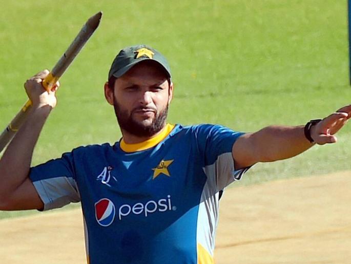 Shahid Afridi wishes India on Independence Day | शाहिद अफ्रिदीकडून भारताला स्वातंत्र्यदिनाच्या शुभेच्छा, शांततेसाठी आवाहन