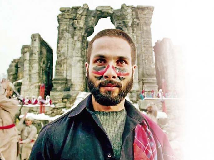 Indian cinema is changing.. | सिनेमा कात टाकतोय.. Indian cinema is changing.. | सिनेमा कात टाकतोय..