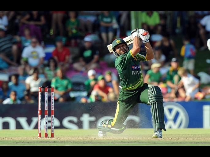 Shahid Afridi says he used Sachin Tendulkar’s bat to hit 37-ball century svg | शाहिद आफ्रिदीचं जलद शतक अन् सचिन तेंडुलकरची बॅट; काय आहे नेमकं कनेक्शन?