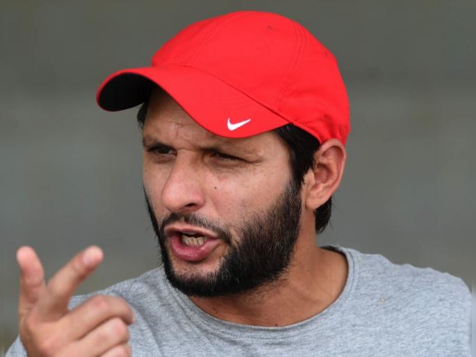 That our 'brother' came flying in and we sent him back with respect, Shahid afridi ask question to indians svg | विमानातून आलेल्या 'भावा'ला सन्मानाने परत पाठवलं; अजून काय करायला हवं?; आफ्रिदीची बडबड सुरूच