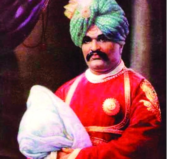 Humanistic thoughts about 'Centurion of Family Violence' women: Rajarshi Shahu's vision is ahead of the world | ‘कौटुंबिक हिंसा प्रतिबंधक’ची शताब्दी स्त्रियांबद्दल मानवतावादी विचार : राजर्षी शाहूंचा द्रष्टेपण जगाच्या पुढे Humanistic thoughts about 'Centurion of Family Violence' women: Rajarshi Shahu's vision is ahead of the world | ‘कौटुंबिक हिंसा प्रतिबंधक’ची शताब्दी स्त्रियांबद्दल मानवतावादी विचार : राजर्षी शाहूंचा द्रष्टेपण जगाच्या पुढे