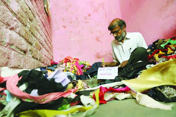 ... a boon of succesful gains from life and pain | ... अन् वेदनेच्या जगण्याला लाभले सुवर्णाक्षरांचे वरदान