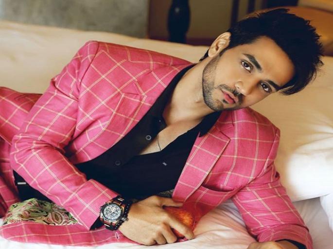 Silsila Badalte Rishton Ka’s Shakti Arora shares a picture with 96-year-old grandfather and veteran actor Chandrashekhar | शक्ती अरोरा या प्रसिद्ध अभिनेत्याचा आहे नातू, इन्स्टाग्रामवर शेअर केला आजोबांसोबतचा फोटो Silsila Badalte Rishton Ka’s Shakti Arora shares a picture with 96-year-old grandfather and veteran actor Chandrashekhar | शक्ती अरोरा या प्रसिद्ध अभिनेत्याचा आहे नातू, इन्स्टाग्रामवर शेअर केला आजोबांसोबतचा फोटो