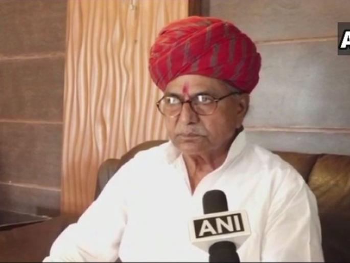 there was no toilet nearby says bjp minister shambhu singh whose urinating in public photo goes viral | ...म्हणून मी उघड्यावर लघुशंकेला गेलो; भाजपा मंत्र्याची सारवासारव there was no toilet nearby says bjp minister shambhu singh whose urinating in public photo goes viral | ...म्हणून मी उघड्यावर लघुशंकेला गेलो; भाजपा मंत्र्याची सारवासारव