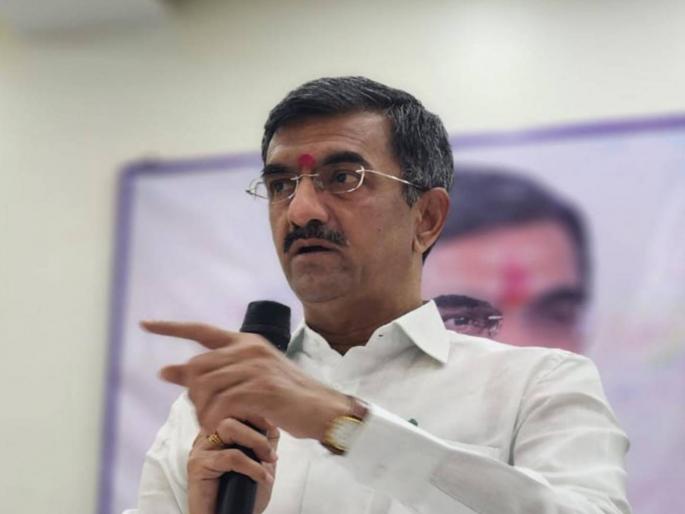 Fighting on the streets is Shiv Sena's style of work says Shambhuraj Desai | रस्त्यावरची लढाई लढणे हिच शिवसेनेच्या कामाची स्टाईल : शंभूराज देसाई Fighting on the streets is Shiv Sena's style of work says Shambhuraj Desai | रस्त्यावरची लढाई लढणे हिच शिवसेनेच्या कामाची स्टाईल : शंभूराज देसाई