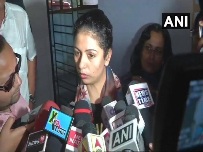 facebook block my account, deleted all the posts without my permission- hasin-jahan | मोहम्मद शामीची पत्नी हसीनचं फेसबुक अकाऊंट ब्लॉक, पोस्ट केले डिलीट