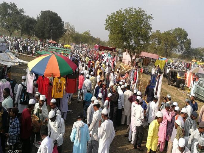 The Muslim Brotherhood's Companion for Izatema in Vasmat | वसमत येथील इज्तेमासाठी मुस्लिम बांधवाची गर्दी The Muslim Brotherhood's Companion for Izatema in Vasmat | वसमत येथील इज्तेमासाठी मुस्लिम बांधवाची गर्दी