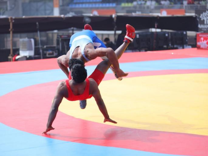 Maharashtra Kesari: Solapur earns two gold medals | महाराष्ट्र केसरी 2020 : सोलापूरची दोन सुवर्णपदकांची कमाई Maharashtra Kesari: Solapur earns two gold medals | महाराष्ट्र केसरी 2020 : सोलापूरची दोन सुवर्णपदकांची कमाई