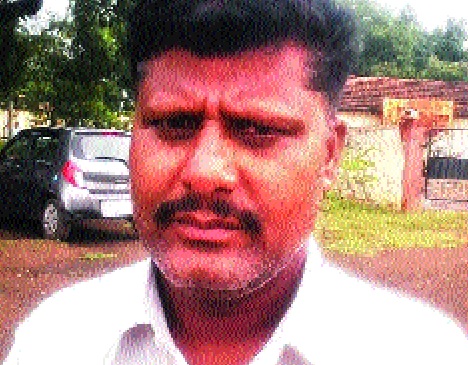 Three decades after the Palashi - welcome to the villagers of the historic decision | तीन दशकांनंतर पळशी बिनविरोध--ऐतिहासिक निर्णयाचे ग्रामस्थांमधून स्वागत Three decades after the Palashi - welcome to the villagers of the historic decision | तीन दशकांनंतर पळशी बिनविरोध--ऐतिहासिक निर्णयाचे ग्रामस्थांमधून स्वागत