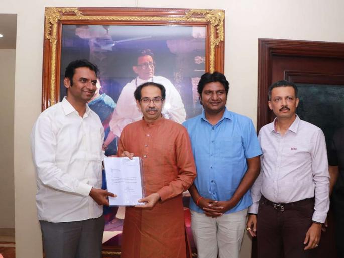 Milind Narvekar meets Yashwantrao Gadakh | शिवसेनेचे संख्याबळ वाढले, आ.शंकरराव गडाख यांचा पाठिंबा Milind Narvekar meets Yashwantrao Gadakh | शिवसेनेचे संख्याबळ वाढले, आ.शंकरराव गडाख यांचा पाठिंबा