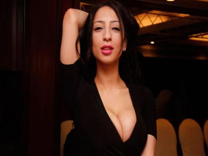 Shanti dynamite porn star become contestant of Big Boss 11 upcoming season | सनी लिओनीनंतर आता ‘बिग बॉस’च्या घरात होऊ शकते ‘या’ पॉर्न स्टारची एन्ट्री! Shanti dynamite porn star become contestant of Big Boss 11 upcoming season | सनी लिओनीनंतर आता ‘बिग बॉस’च्या घरात होऊ शकते ‘या’ पॉर्न स्टारची एन्ट्री!