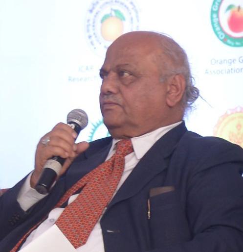 Let scientists research reach to the farmers : Sharad Nimbalkar | शास्त्रज्ञांनी केलेले संशोधन शेतकऱ्यांपर्यंत पोहोचू द्या : शरद निंबाळकर Let scientists research reach to the farmers : Sharad Nimbalkar | शास्त्रज्ञांनी केलेले संशोधन शेतकऱ्यांपर्यंत पोहोचू द्या : शरद निंबाळकर