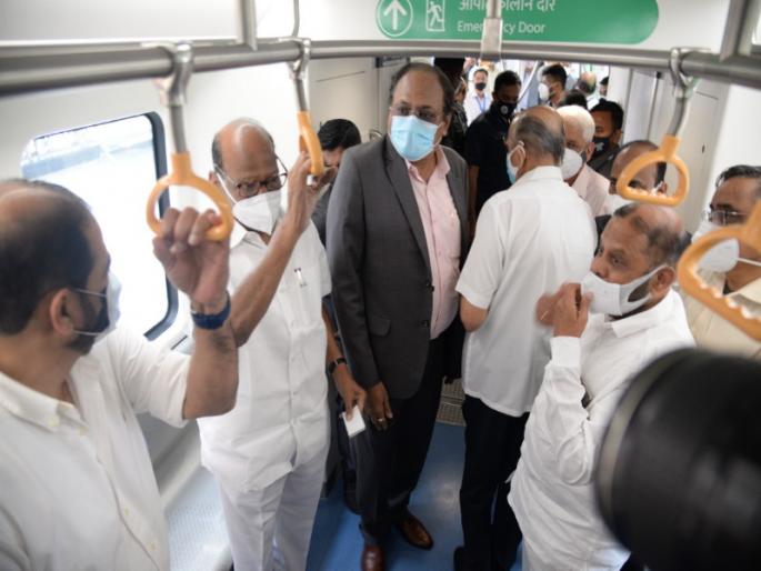 Sharad Pawar journey from Phugewadi to Pimpri Chinchwad Municipal Corporation in pune Metro | Video: शरद पवार यांचा फुगेवाडी ते पिंपरी - चिंचवड महानगरपालिका मेट्रोने प्रवास Sharad Pawar journey from Phugewadi to Pimpri Chinchwad Municipal Corporation in pune Metro | Video: शरद पवार यांचा फुगेवाडी ते पिंपरी - चिंचवड महानगरपालिका मेट्रोने प्रवास