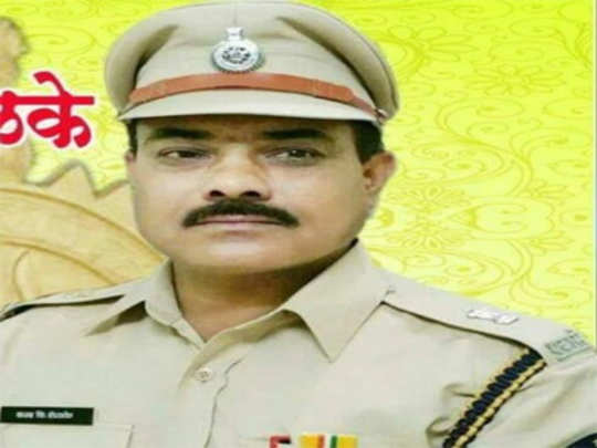 Superintendent of Kalamba Jail Sharad Shelke transferred to Uchalbangadi, Yerawada | कळंबा कारागृहाचे अधीक्षक शरद शेळके यांची उचलबांगडी, येरवडा येथे बदली Superintendent of Kalamba Jail Sharad Shelke transferred to Uchalbangadi, Yerawada | कळंबा कारागृहाचे अधीक्षक शरद शेळके यांची उचलबांगडी, येरवडा येथे बदली