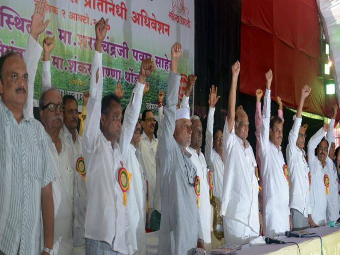 Time for showing the collective strength of the victims: Sharad Pawar | देशाच्या राज्यकर्त्यांना बळीराजाची सामूहिक ताकत दाखविण्याची वेळ : शरद पवार Time for showing the collective strength of the victims: Sharad Pawar | देशाच्या राज्यकर्त्यांना बळीराजाची सामूहिक ताकत दाखविण्याची वेळ : शरद पवार