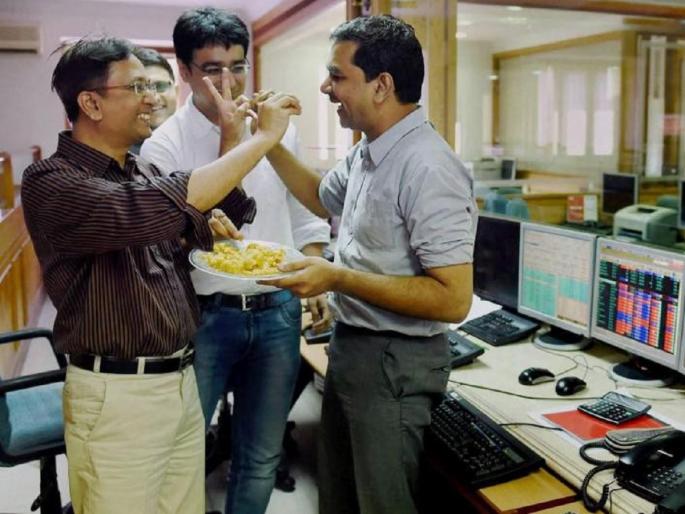 Share Market Today: Record breaking performance of share market; Sensex crosses 79,000 and Nifty 24,000 for the first time | शेअर बाजाराची रेकॉर्डब्रेक कामगिरी; पहिल्यांदाच सेन्सेक्स 79,000 अन् निफ्टी 24,000 पार...