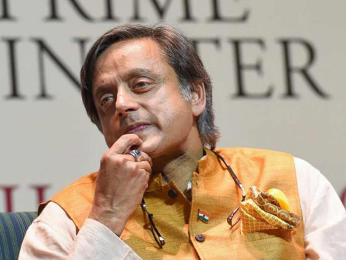Caste consciousness is more effective today than in 1950, says Shashi Tharoor | Shashi Tharoor: १९५० पेक्षाही आज जातीची जाणीव अधिक प्रभावी, शशी थरूर यांचं विधान