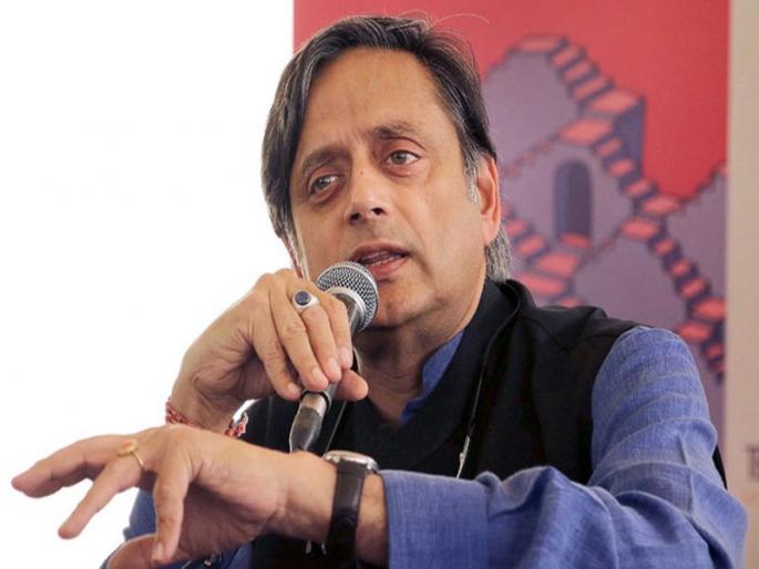 Not Playing Pakistan in World Cup Would be Worse Than Surrender, Says Shashi Tharoor | पाकिस्तानशी न खेळणं म्हणजे त्यांच्यापुढे शरणागती पत्करण्याहून वाईट; शशी थरुरांचे तर्कट