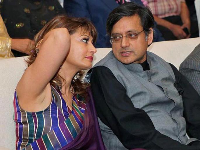 Death of Sunanda Pushkar - Sunanda Pushkar death case: Delhi's Patiala House Court to pass order application of Shashi Tharoor | सुनंदा पुष्कर मृत्यूप्रकरण - शशी थरुरांच्या विदेशवारीला कोर्टाची परवानगी Death of Sunanda Pushkar - Sunanda Pushkar death case: Delhi's Patiala House Court to pass order application of Shashi Tharoor | सुनंदा पुष्कर मृत्यूप्रकरण - शशी थरुरांच्या विदेशवारीला कोर्टाची परवानगी