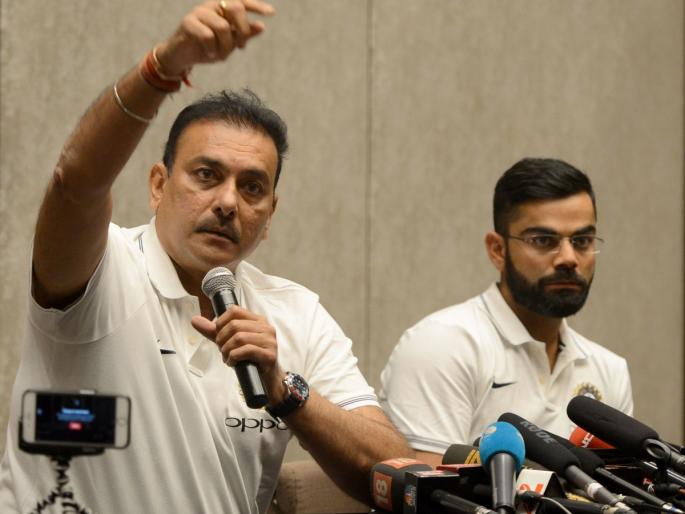 Shastri quarrels when speaking against MS Dhoni, stand in front of the mirror and ask yourself 'this' question? | एमएस धोनीच्या विरोधात बोलताच शास्त्री चिडले, कधी आरशासमोर उभे राहून स्वत:ला 'हा' प्रश्न विचारा ?