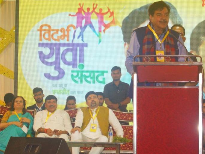 Demonetization, GST were Tughalak decision: Shatrughan Sinha | नोटाबंदी, जीएसटी हा तुघलकी निर्णय : शत्रुघ्न सिन्हा Demonetization, GST were Tughalak decision: Shatrughan Sinha | नोटाबंदी, जीएसटी हा तुघलकी निर्णय : शत्रुघ्न सिन्हा