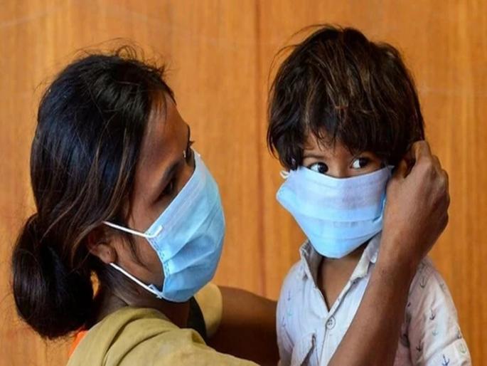 Coronavirus News: Wear a mask at home, do not invite guests; Notices to the citizens of the Central Government | Coronavirus News: घरामध्येही मास्क घाला, पाहुण्यांनाही बोलावू नका; केंद्र सरकारच्या नागरिकांना सूचना Coronavirus News: Wear a mask at home, do not invite guests; Notices to the citizens of the Central Government | Coronavirus News: घरामध्येही मास्क घाला, पाहुण्यांनाही बोलावू नका; केंद्र सरकारच्या नागरिकांना सूचना