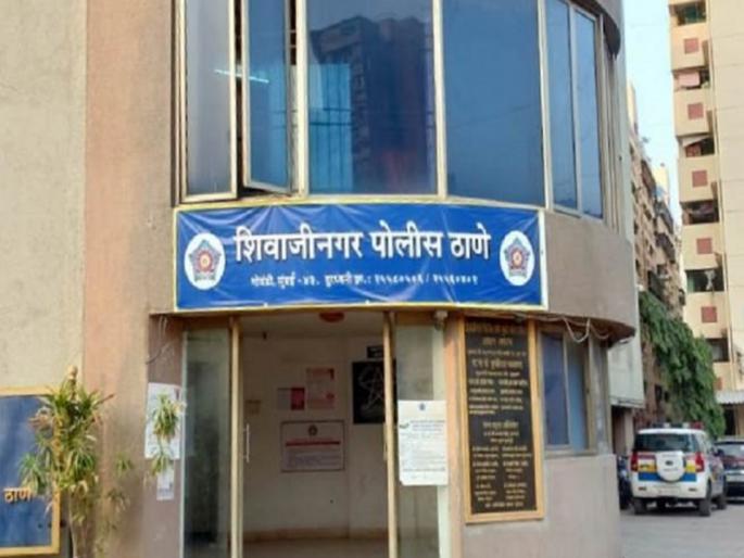 Rage killings for opposing the bursting of crackers in glass bottles; 3 Offenses against minors | काचेच्या बाटलीत फटाके फोडण्यास विरोध केल्याच्या रागात हत्या; ३ अल्पवयीन मुलांविरोधात गुन्हा Rage killings for opposing the bursting of crackers in glass bottles; 3 Offenses against minors | काचेच्या बाटलीत फटाके फोडण्यास विरोध केल्याच्या रागात हत्या; ३ अल्पवयीन मुलांविरोधात गुन्हा