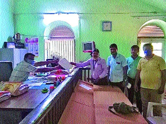 ‘Black Day’ movement on Teachers ’Day; Demands pending for several years | शिक्षकदिनी ‘काळा दिन’ आंदोलन; अनेक वर्षे मागण्या प्रलंबित ‘Black Day’ movement on Teachers ’Day; Demands pending for several years | शिक्षकदिनी ‘काळा दिन’ आंदोलन; अनेक वर्षे मागण्या प्रलंबित