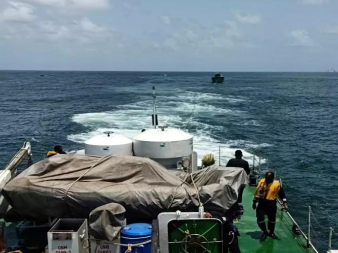 The government will lease 5 state-of-the-art boats to curb illegal fishing | अनधिकृत मासेमारीला बसणार चाप; पायबंद घालण्यासाठी ५ नवीन अत्याधुनिक गस्तीनौका The government will lease 5 state-of-the-art boats to curb illegal fishing | अनधिकृत मासेमारीला बसणार चाप; पायबंद घालण्यासाठी ५ नवीन अत्याधुनिक गस्तीनौका