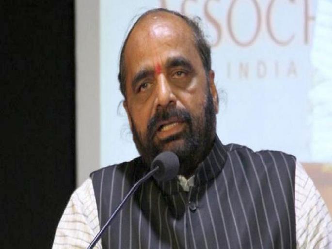 A proposal to the Center to include 12 castes in the state under OBC, informed by Hansraj Ahir | राज्यातील १२ जातींचा ओबीसीत समावेश करण्याचा केंद्राकडे प्रस्ताव, हंसराज अहीर यांची माहिती A proposal to the Center to include 12 castes in the state under OBC, informed by Hansraj Ahir | राज्यातील १२ जातींचा ओबीसीत समावेश करण्याचा केंद्राकडे प्रस्ताव, हंसराज अहीर यांची माहिती