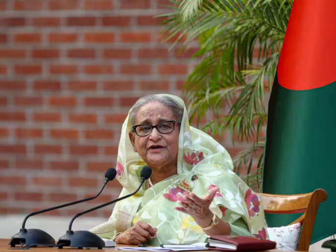 9.7kg of gold jewellery seized from Sheikh Hasina Bank lockers | Sheikh Hasina: नऊ किलो सोनं, महागड्या आणि मौल्यवान वस्तू; शेख हसीना यांच्या लॉकरमध्ये सापडलं मोठं घबाड!