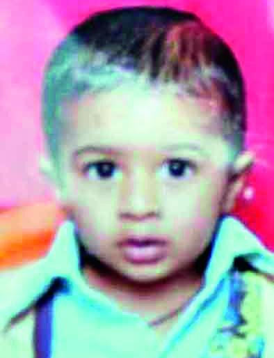 Two-year-old boy missing from Mehkar | मेहकरमधून दोन वर्षीय बालक बेपत्ता Two-year-old boy missing from Mehkar | मेहकरमधून दोन वर्षीय बालक बेपत्ता